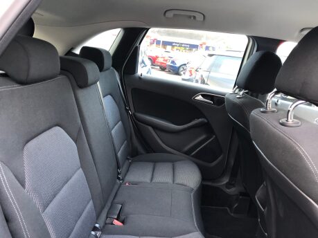 Mercedes-Benz B Class B180 BLUEEFFICIENCY SE automatic petrol just 65,000m, 1 owner, ULEZ 19