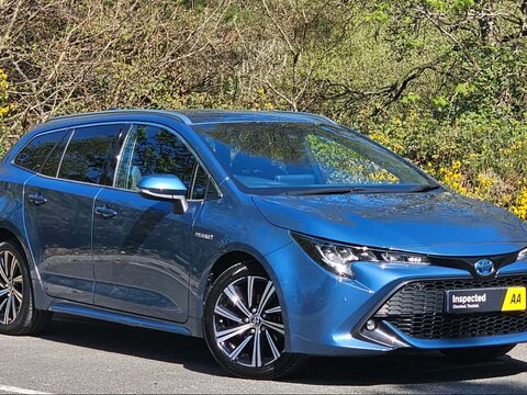 Toyota Corolla 1.8 Corolla Design HEV CVT 5dr 1
