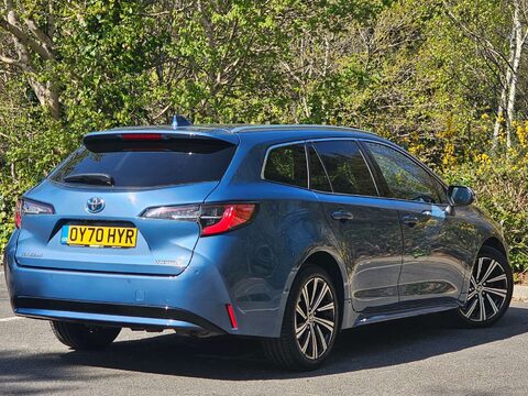 Toyota Corolla 1.8 Corolla Design HEV CVT 5dr 7