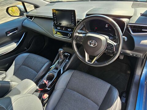 Toyota Corolla 1.8 Corolla Design HEV CVT 5dr 11