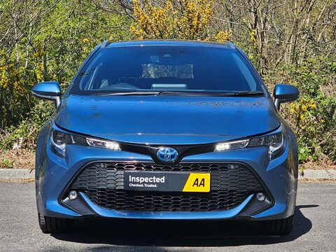 Toyota Corolla 1.8 Corolla Design HEV CVT 5dr 17