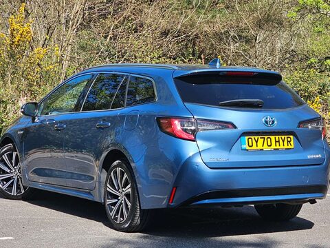 Toyota Corolla 1.8 Corolla Design HEV CVT 5dr 19
