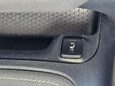 Toyota Corolla 1.8 Corolla Design HEV CVT 5dr 33