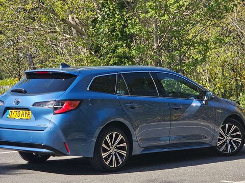 Toyota Corolla 1.8 Corolla Design HEV CVT 5dr 53