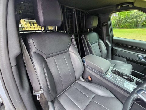 Land Rover Discovery 3.0 Discovery SE SD6 Auto 4WD 12