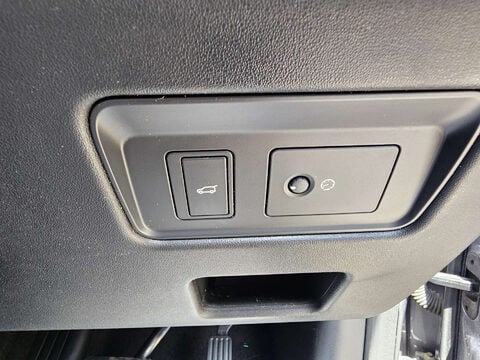 Land Rover Discovery 3.0 Discovery SE SD6 Auto 4WD 39