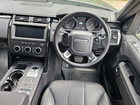 Land Rover Discovery 3.0 Discovery SE SD6 Auto 4WD 59