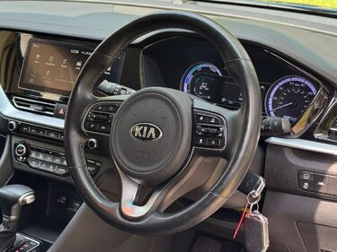 Kia Niro 1.6 Niro 3 HEV Semi-Auto 5dr 3