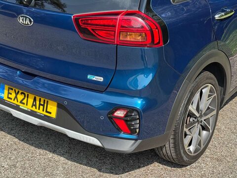 Kia Niro 1.6 Niro 3 HEV Semi-Auto 5dr 19