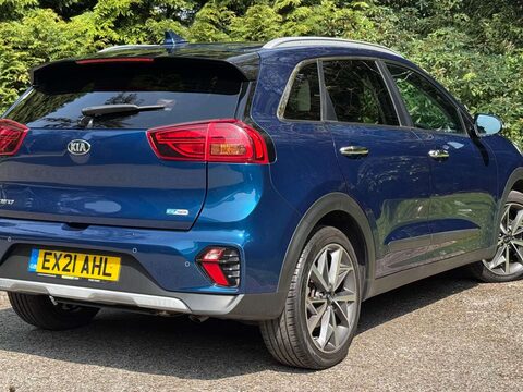 Kia Niro 1.6 Niro 3 HEV Semi-Auto 5dr 21