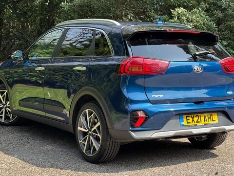 Kia Niro 1.6 Niro 3 HEV Semi-Auto 5dr 24