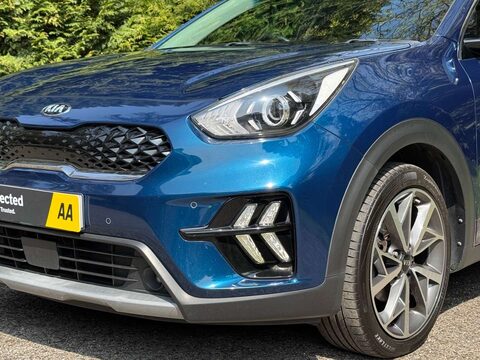 Kia Niro 1.6 Niro 3 HEV Semi-Auto 5dr 28