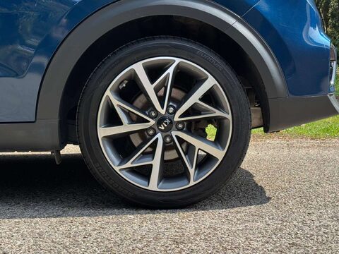 Kia Niro 1.6 Niro 3 HEV Semi-Auto 5dr 35
