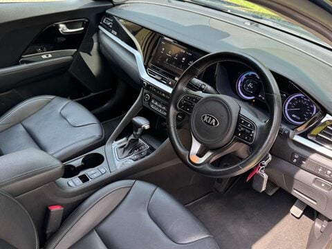 Kia Niro 1.6 Niro 3 HEV Semi-Auto 5dr 7