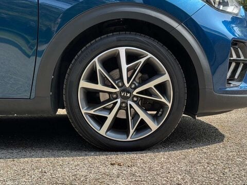Kia Niro 1.6 Niro 3 HEV Semi-Auto 5dr 32