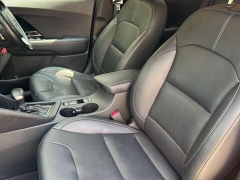Kia Niro 1.6 Niro 3 HEV Semi-Auto 5dr 37