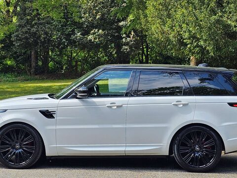 Land Rover Range Rover Sport 3.0 Range Rover Sport HSE Dynamic SDV6 Auto 4WD 5dr 4