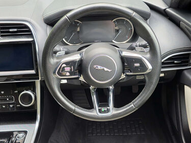 Jaguar XE 2.0 XE R-Dynamic S D Auto 4dr 4