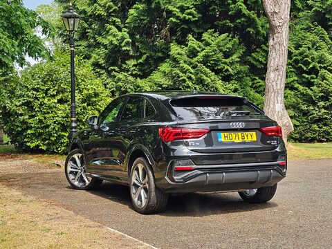 Audi Q3 2.0 Q3 Sportback 40 TFSI Black Edition Quattro Semi-Auto 4WD 5dr 25