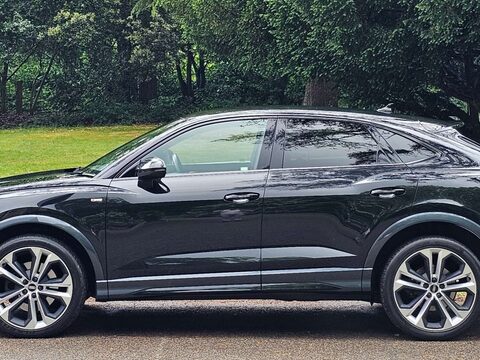 Audi Q3 2.0 Q3 Sportback 40 TFSI Black Edition Quattro Semi-Auto 4WD 5dr 27