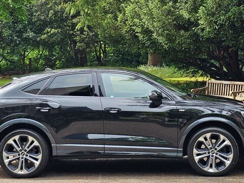 Audi Q3 2.0 Q3 Sportback 40 TFSI Black Edition Quattro Semi-Auto 4WD 5dr 30