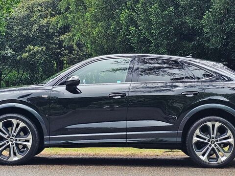 Audi Q3 2.0 Q3 Sportback 40 TFSI Black Edition Quattro Semi-Auto 4WD 5dr 5
