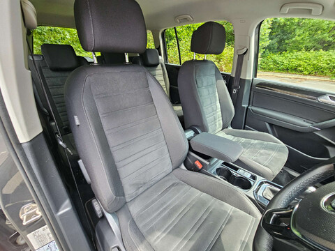 Volkswagen Touran 1.4 Touran SEL TSi BlueMotion Technology Semi-Auto 5dr 29