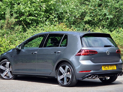Volkswagen Golf 2.0 Golf R TSi 4Motion Semi-Auto 4WD 5dr 7
