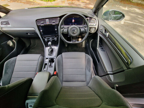 Volkswagen Golf 2.0 Golf R TSi 4Motion Semi-Auto 4WD 5dr 29