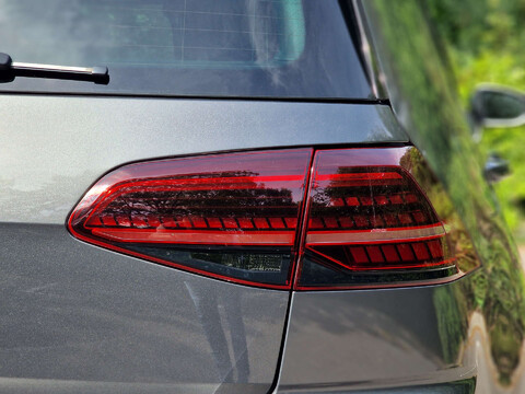 Volkswagen Golf 2.0 Golf R TSi 4Motion Semi-Auto 4WD 5dr 53