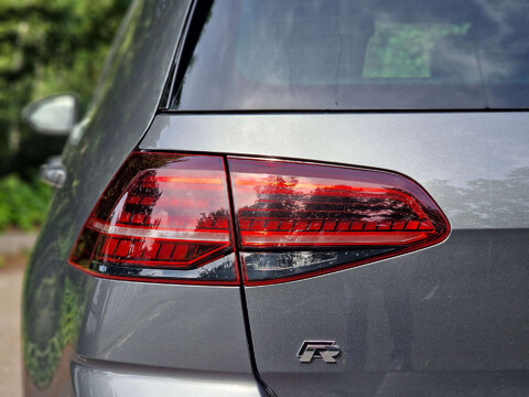 Volkswagen Golf 2.0 Golf R TSi 4Motion Semi-Auto 4WD 5dr 54