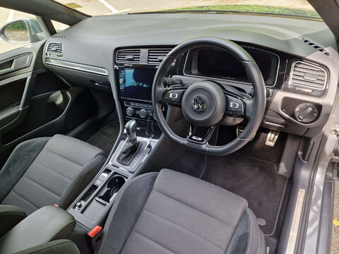Volkswagen Golf 2.0 Golf R TSi 4Motion Semi-Auto 4WD 5dr 12