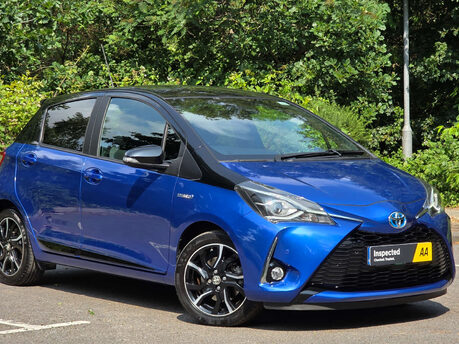 Toyota Yaris 1.5 Yaris Blue Bi-Tone VVT-i HEV CVT 5dr