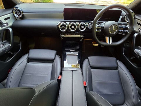 Mercedes-Benz CLA Class 2.0 CLA 220 AMG Line Premium + d A 4dr 10
