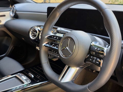 Mercedes-Benz CLA Class 2.0 CLA 220 AMG Line Premium + d A 4dr 14