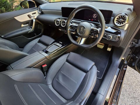 Mercedes-Benz CLA Class 2.0 CLA 220 AMG Line Premium + d A 4dr 17