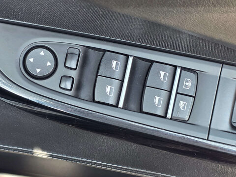 BMW 6 Series 4.4 M6 Auto 4dr 28