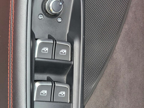 Audi RS3 2.5 TFSI Saloon 4dr Petrol S Tronic quattro Euro 6 (s/s) (400 ps) 42