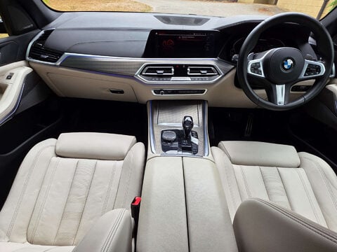 BMW X5 3.0 X5 M50D Auto 4WD 5dr 9