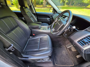 Land Rover Range Rover Sport 3.0 Range Rover Sport HSE Auto 4WD 5dr 4