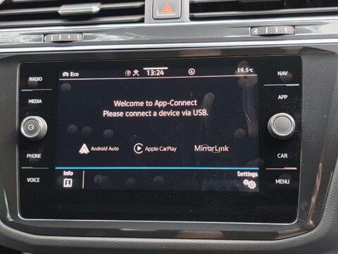 Volkswagen Tiguan 1.5 Tiguan R-Line TSi Semi-Auto 5dr 30