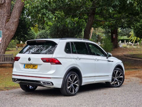 Volkswagen Tiguan 1.5 Tiguan R-Line TSi Semi-Auto 5dr 54
