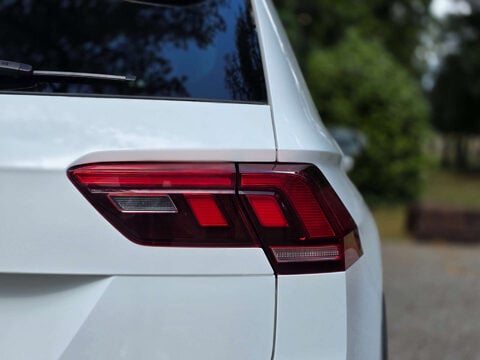 Volkswagen Tiguan 1.5 Tiguan R-Line TSi Semi-Auto 5dr 57