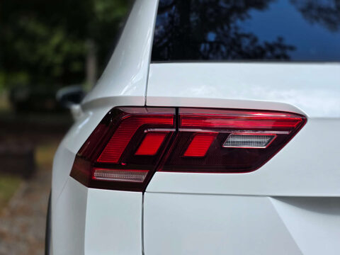 Volkswagen Tiguan 1.5 Tiguan R-Line TSi Semi-Auto 5dr 59