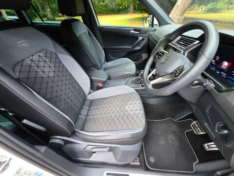 Volkswagen Tiguan 1.5 Tiguan R-Line TSi Semi-Auto 5dr 16