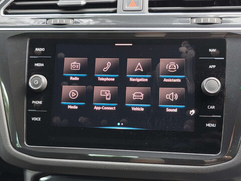 Volkswagen Tiguan 1.5 Tiguan R-Line TSi Semi-Auto 5dr 32