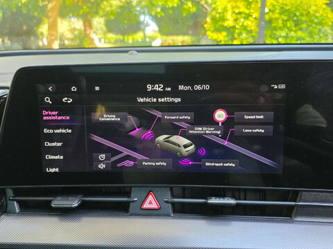 Kia Sportage 1.6 Sportage 4 PHEV 4x4 Auto 4WD 5dr 69