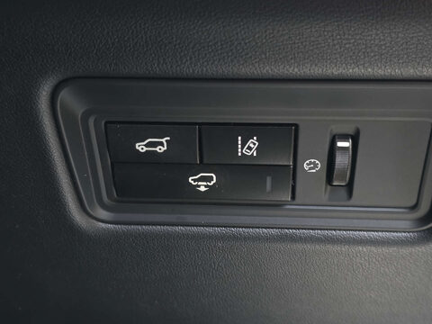 Land Rover Range Rover Sport 5.0 Range Rover Sport SVR V8 Auto 4WD 5dr 61