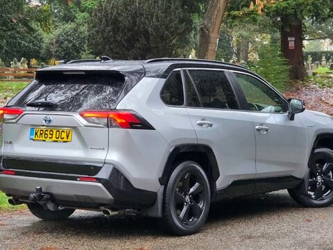 Toyota Rav4 2.5 RAV4 Dynamic HEV CVT 4WD 5dr 7