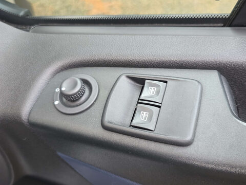 Vauxhall Vivaro 1.6 Vivaro Combi CDTi S/S 5dr 28